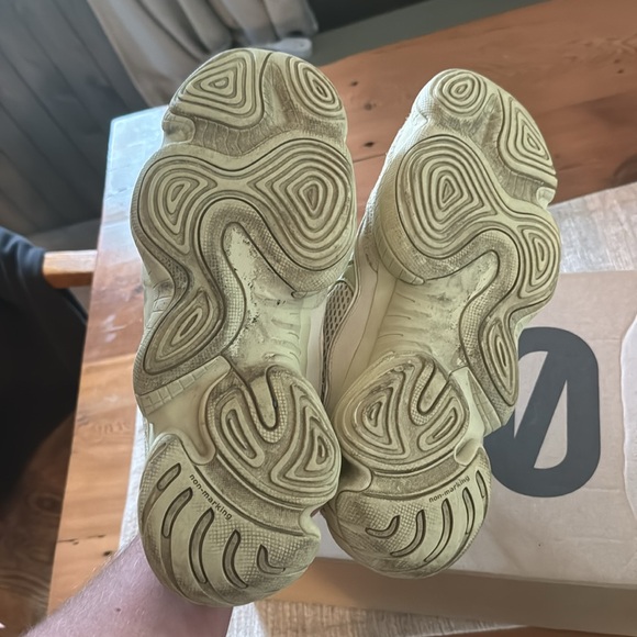 Adidas Yeezy 500 Size 11.5 - Picture 4 of 6